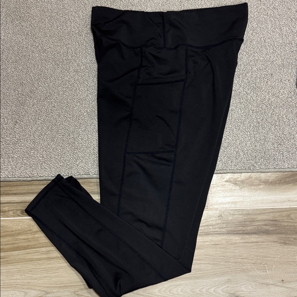 Workout pants - Picture 2 of 3